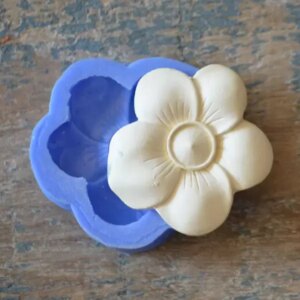 Pretty Perfect - Ornate Flower Silicone Moulds