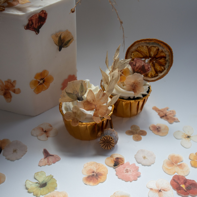 Neutral Pressed Flowers - Image 4